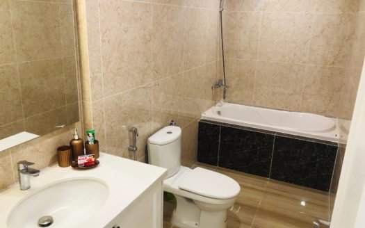 Cho thuê căn hộ 3PN tòa nhà Tân Hoàng Minh, Đặng Thai Mai, Tây Hồ, Hà Nội