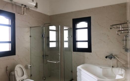 Cho thuê biệt thự 500m2 phố Tô Ngọc Vân, Tây Hồ, Hà Nội