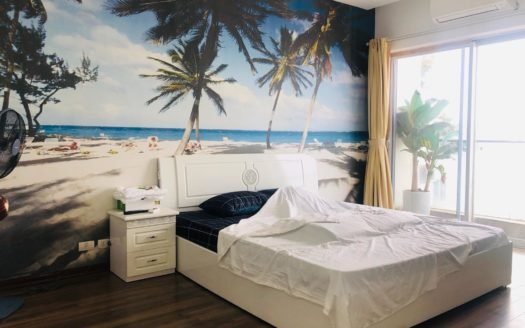 Cho thuê căn hộ 3 phòng ngủ tầng cao view trọn Hồ Tây tại Golden Westlake