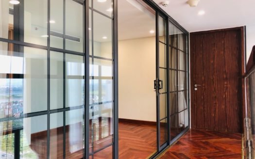 Cho thuê căn hộ 3 phòng ngủ đầy đủ nội thất tầng cao tòa Pent Studio