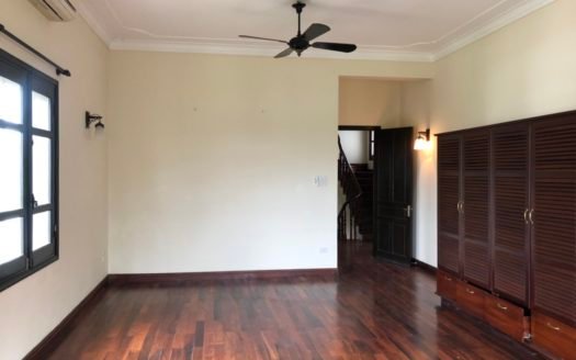 Cho thuê biệt thự 500m2 phố Tô Ngọc Vân, Tây Hồ, Hà Nội