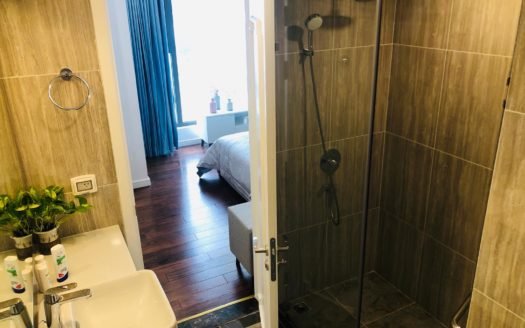 Cho thuê căn hộ 3PN tòa nhà Tân Hoàng Minh, Đặng Thai Mai, Tây Hồ, Hà Nội