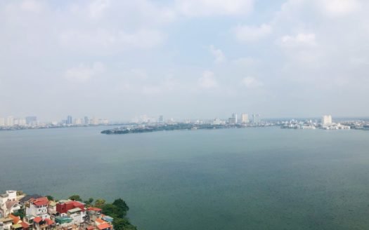 Cho thuê căn hộ 3 phòng ngủ nhìn toàn cảnh Hồ Tây ở Sun Grand City 69 Thụy Khuê