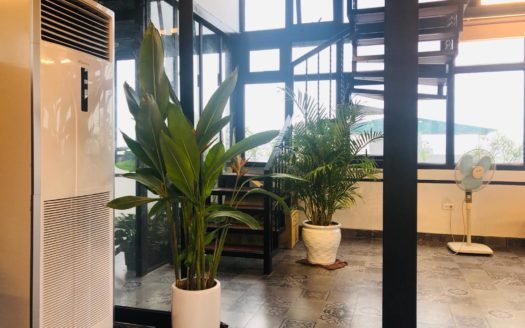 Cho thuê căn hộ 4 phòng ngủ ở 124 Âu Cơ, Tây Hồ, Hà Nội