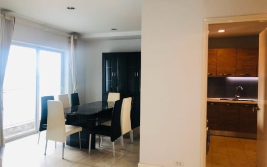 Cho thuê căn hộ nhìn ra Hồ Tây ở chung cư Golden West lake 151 Thụy Khuê Tây Hồ