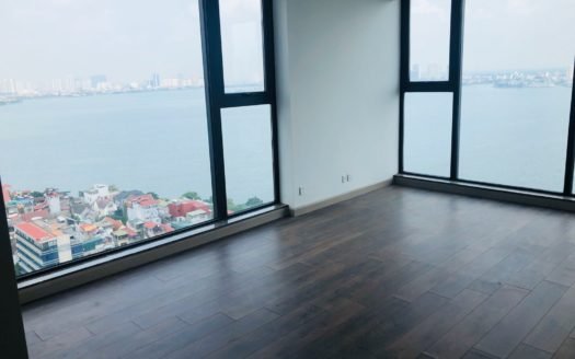 Cho thuê căn hộ 3 phòng ngủ nhìn toàn cảnh Hồ Tây ở Sun Grand City 69 Thụy Khuê