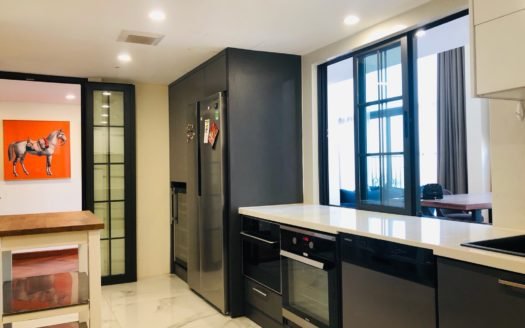 Cho thuê căn hộ 3 phòng ngủ đầy đủ nội thất tầng cao tòa Pent Studio