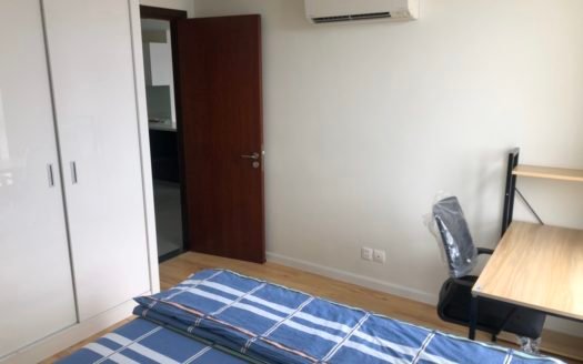 Cho thuê căn hộ chung cư cao cấp 2 phòng ngủ tầng cao ở 395 Lạc Long Quân