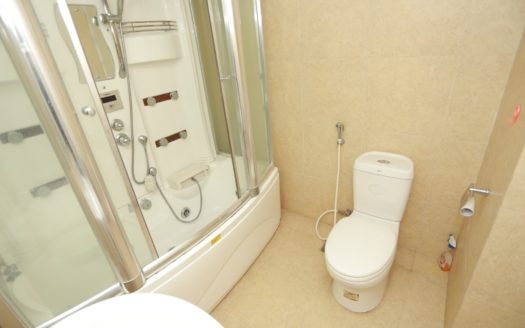 Cho thuê căn hộ 3 phòng ngủ đủ đồ đẹp ở chung cư Vườn Đào