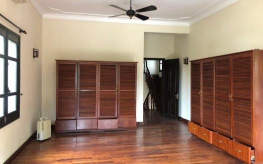 Cho thuê biệt thự 500m2 phố Tô Ngọc Vân, Tây Hồ, Hà Nội