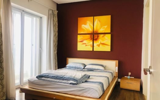 Cho thuê căn hộ 3 phòng ngủ tầng cao view trọn Hồ Tây tại Golden Westlake