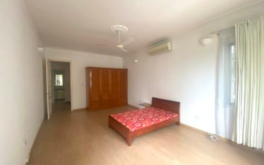 Cho thuê biệt thự phố Đặng Thai Mai 150m2 x 4T/5PN thang máy sân vườn bể bơi ô tô view Hồ Tây