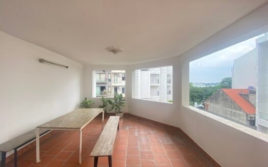 Cho thuê biệt thự phố Đặng Thai Mai 150m2 x 4T/5PN thang máy sân vườn bể bơi ô tô view Hồ Tây