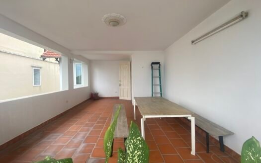 Cho thuê biệt thự phố Đặng Thai Mai 150m2 x 4T/5PN thang máy sân vườn bể bơi ô tô view Hồ Tây