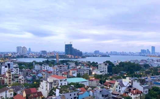 Cho thuê căn hộ ở chung cư Vườn Đào 2PN + 1PLV/129m2 tầng cao View Hồ Tây, Giá 15tr/tháng