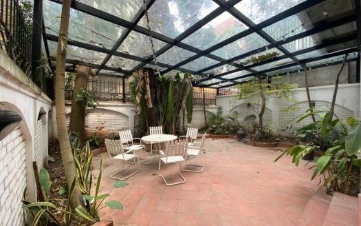 Cho thuê biệt thự sân vườn tại Quảng An, Tây Hồ 350m2, 3.5 tầng giá 45tr/tháng