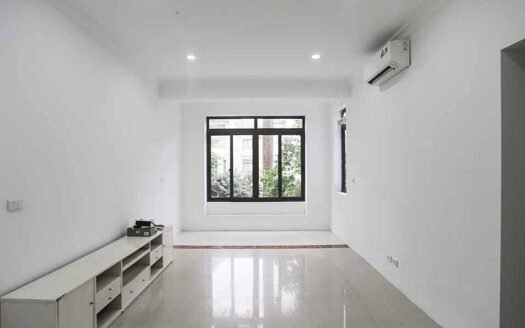 Tôi cho thuê biệt thự 3 ngủ, 140m2 đủ đồ giá rẻ tại Ciputra