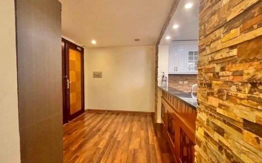 Cho thuê căn 3 ngủ, 154m2 full đồ giá rẻ tại tòa E4 Ciputra Hà Nội