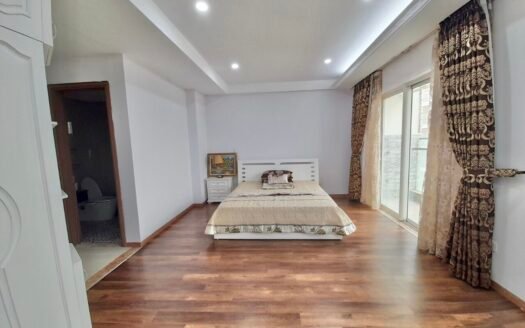 Cho thuê căn góc 2 ngủ, 154m2 nhà đẹp đủ đồ giá tốt tòa L3 Ciputra