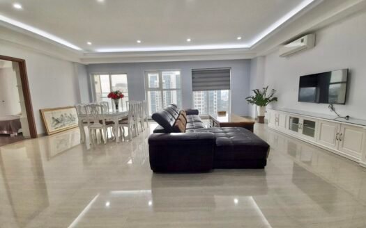 Cho thuê căn góc 2 ngủ, 154m2 nhà đẹp đủ đồ giá tốt tòa L3 Ciputra