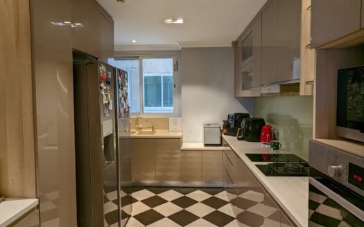 Sang nhượng căn hộ 4 ngủ, 153m2 toà E4 Ciputra full đồ – nhận nhà về ở ngay