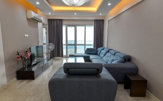 Chuyển nhượng căn 4 ngủ/182m2 full đồ, hướng cửa Đông Nam chính chủ toà P1 Ciputra