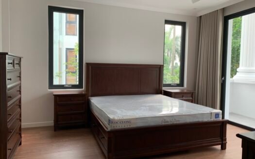 Bán biệt thự 4 tầng x 358m2 hướng Đông Nam sân vườn, view thoáng khu C7 Ciputra