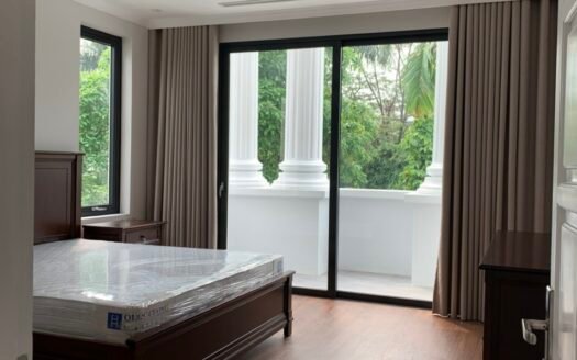 Bán biệt thự 4 tầng x 358m2 hướng Đông Nam sân vườn, view thoáng khu C7 Ciputra