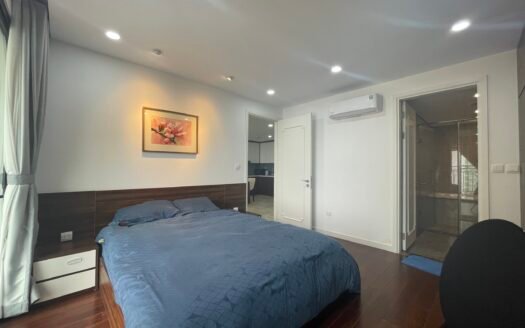 Cho thuê căn 2 ngủ, 88m2 toà D Le Roi Soleil Xuân Diệu, căn góc, View Hồ Tây, Full đồ