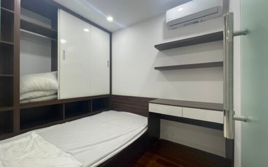 Cho thuê căn 2 ngủ, 88m2 toà D Le Roi Soleil Xuân Diệu, căn góc, View Hồ Tây, Full đồ