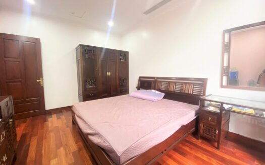 Tôi cần bán gấp biệt thự liền kề Vinhomes The Harmony, 90m2 x 4 tầng bên hồ điều hòa