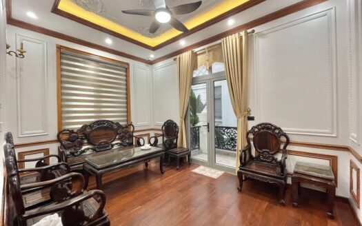 Cho thuê biệt thự đơn lập Vinhomes The Harmony 300m2 x 4 tầng, 5 ngủ đủ đồ