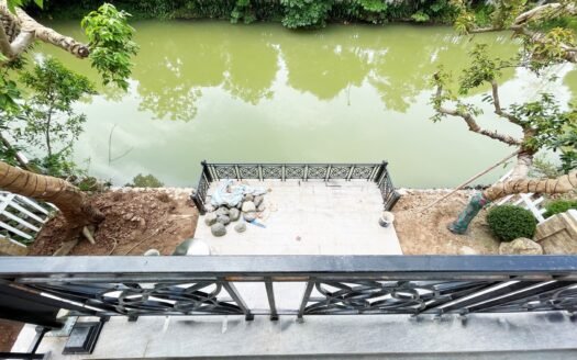 Bán biệt thự đơn lập 300m2 full đồ phân khu Vip nhất dự án Vinhomes Riverside