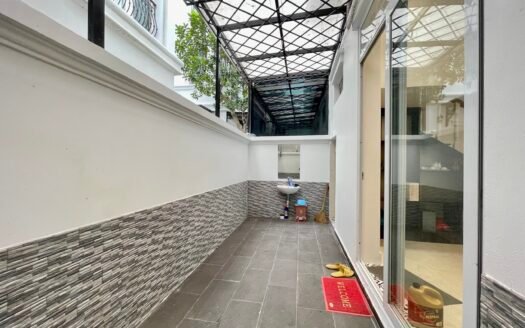 Cho thuê biệt thự liền kề 300m2 x 3.5 tầng, 4 ngủ đường Nguyệt Quế Vinhomes The Harmony