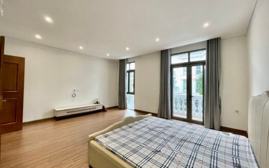 Cho thuê biệt thự liền kề 300m2 x 3.5 tầng, 4 ngủ đường Nguyệt Quế Vinhomes The Harmony