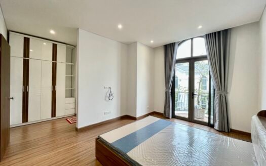 Cho thuê biệt thự liền kề 300m2 x 3.5 tầng, 4 ngủ đường Nguyệt Quế Vinhomes The Harmony