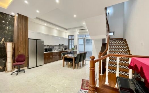 Cho thuê biệt thự liền kề 300m2 x 3.5 tầng, 4 ngủ đường Nguyệt Quế Vinhomes The Harmony