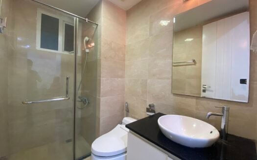 Bán chung cư 3PN, 114m2 full đồ hướng Đông Nam, giá 5 tỷ tòa L1 Ciputra