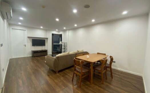 Bán chung cư 3PN, 114m2 full đồ hướng Đông Nam, giá 5 tỷ tòa L1 Ciputra