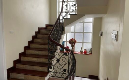 Chính chủ bán biệt thự 5 ngủ, 217.5m2 hướng Tây Nam khu C5 Ciputra