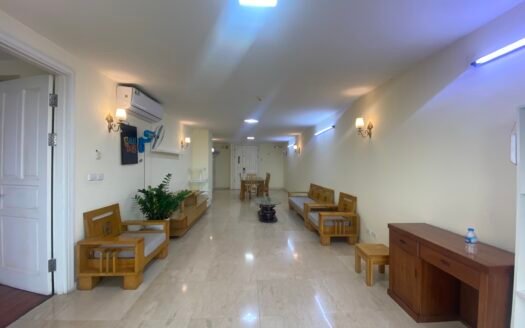 Căn hộ P1 Ciputra bán, 145m2/3PN, cửa chính Đông Nam, full đồ, vào ở ngay