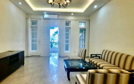 Cho thuê biệt thự 4PN/180m2 khu D4 Ciputra full đồ đẹp, view thoáng, giá rẻ – Vào ở luôn