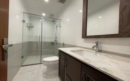 Cho thuê căn 3PN/111.4m2 đủ đồ, view Hồ Tây vào ở luôn toà D’. Le Roi Soleil 59 Xuân Diệu