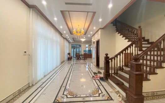 Cho thuê biệt thự song lập Vinhomes The Harmony 192m2 có thang máy giá 60 tr/tháng