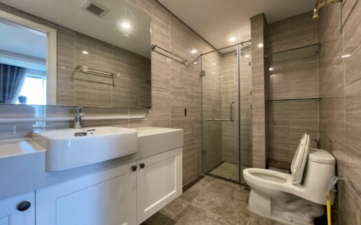 Cho thuê căn hộ 3 ngủ, 111.4m2 full đồ tòa B dự án D’Le Roi Soleil