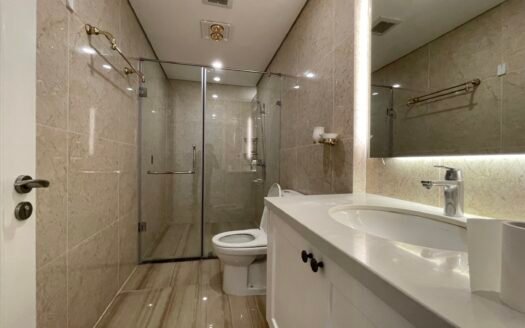 Cho thuê căn hộ 3 ngủ, 111.4m2 full đồ tòa B dự án D’Le Roi Soleil