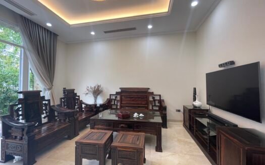 Cho thuê căn biệt thự 4 ngủ, 180m2 full đồ khu K3 Ciputra