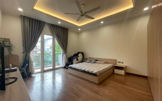 Cho thuê căn biệt thự 4 ngủ, 180m2 full đồ khu K3 Ciputra
