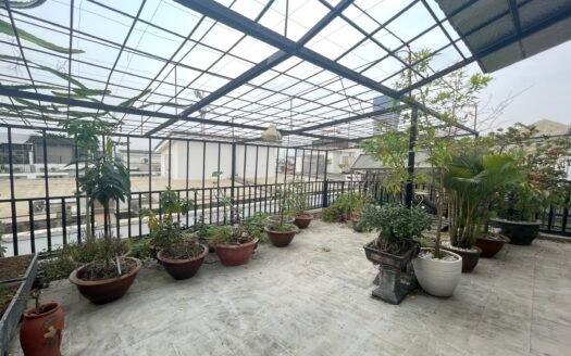 Cho thuê căn biệt thự 4 ngủ, 180m2 full đồ khu K3 Ciputra