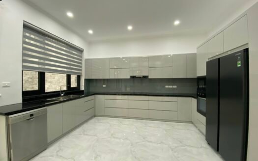 Cho thuê biệt thự khu C Ciputra 350m2 x 3 tầng full đồ giá 80 triệu/tháng
